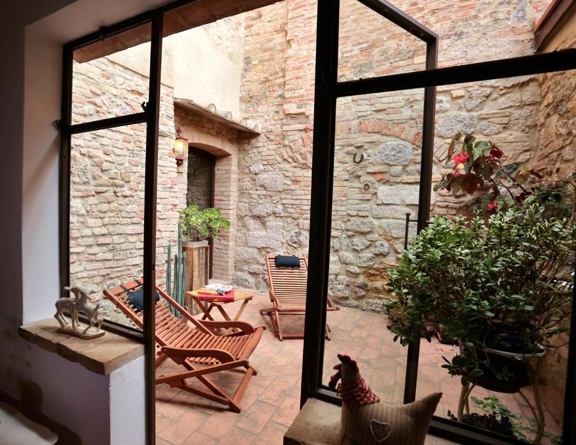 Corte Dei Guelfi San Gimignano Bagian luar foto