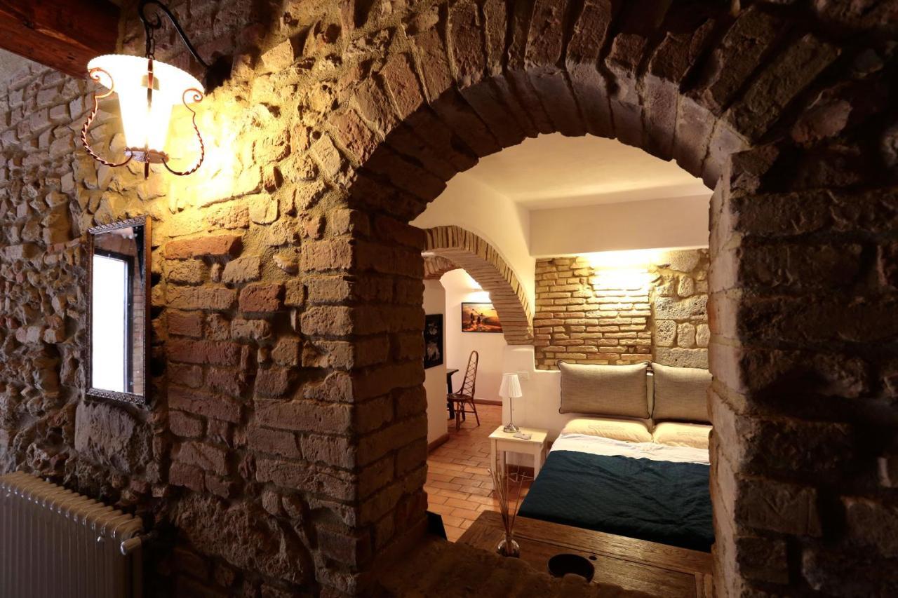 Corte Dei Guelfi San Gimignano Bagian luar foto