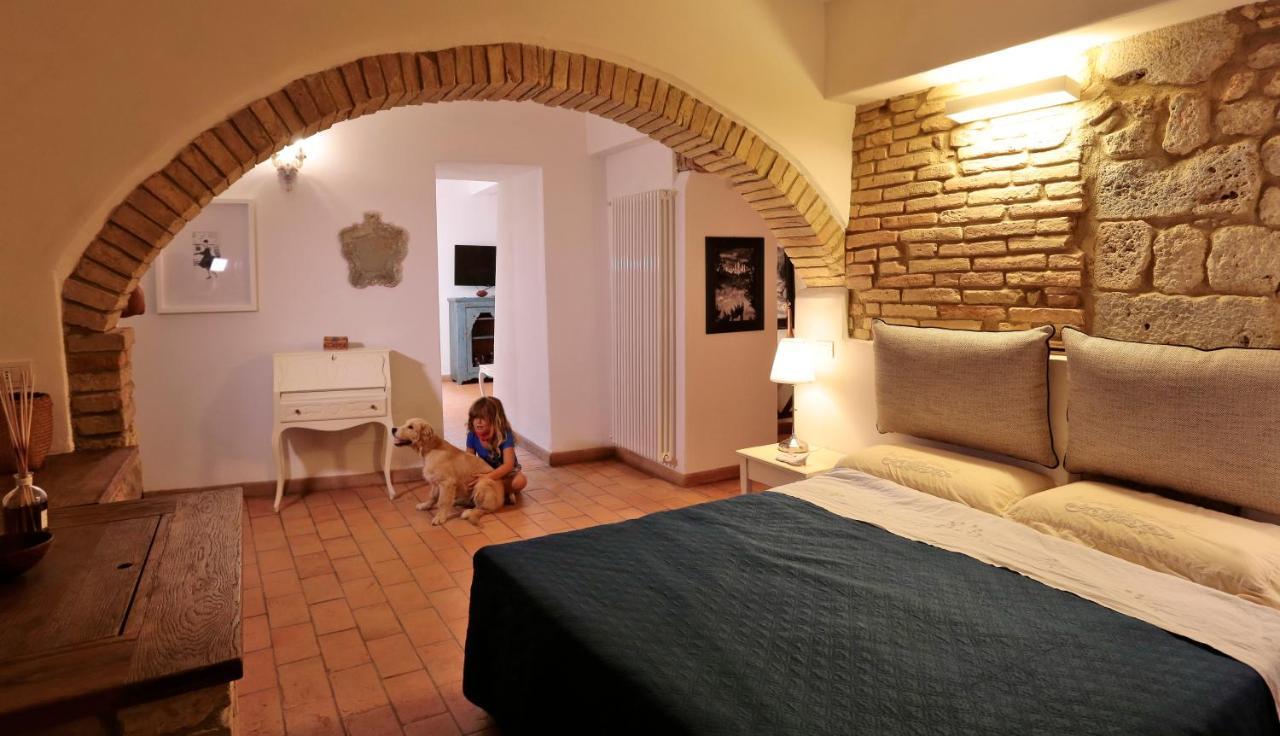 Corte Dei Guelfi San Gimignano Bagian luar foto